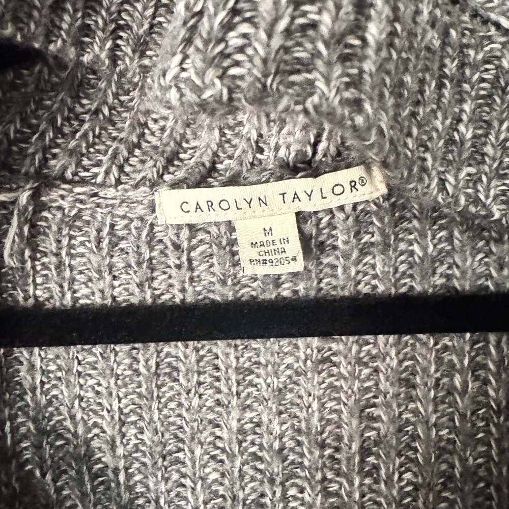 Bundle 3 for $20 - Carolyn Taylor Gray Ribbed Cardigan - Picture 4 of 4